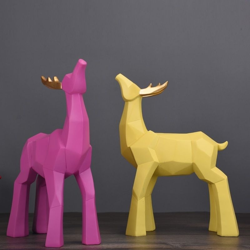 Pink Cerf Origami Statue